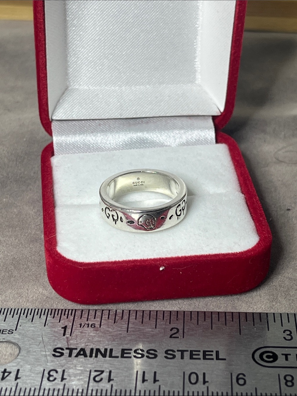 authentic Gucci Silver GG Emblem Band Ring - Sterling Silver, size 7.25